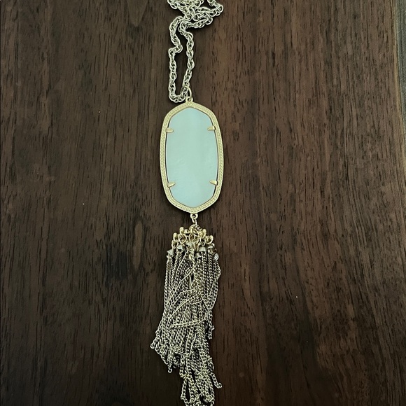 Kendra Scott Gold and white  Pendant Necklace - Picture 4 of 12